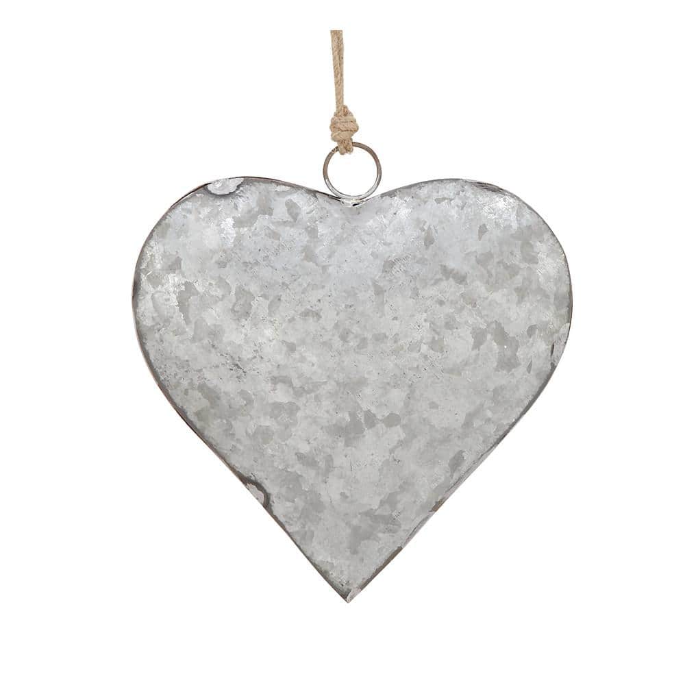 Gray Iron Heart-Shaped Rustic Wind Chimes with Jute Rope Hangers
