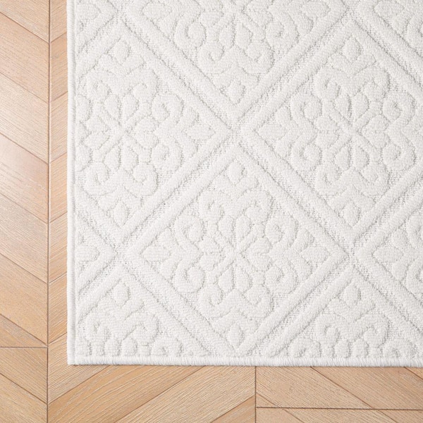 ローラアシュレイ Laura Ashley Austell Solid Ivory 2 ft. x 5 ft. Geometric Runner