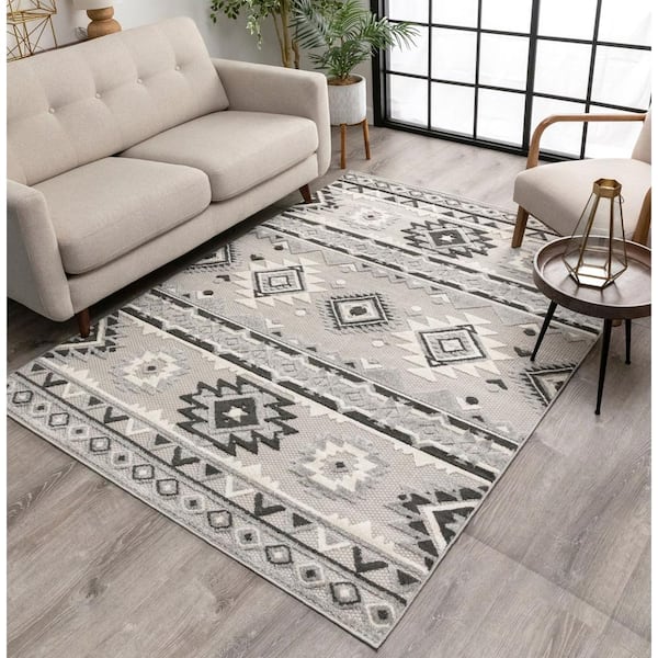 Dorado Mamba 7 ft. 10 in. x 9 ft. 10 in. Modern Navajo Southwestern Grey High-Low Indoor/Outdoor Area Rug