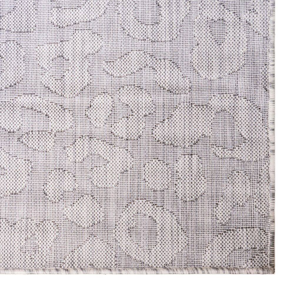 Pet-Friendly Light Gray Synthetic Outdoor 4' x 6' Area Rug