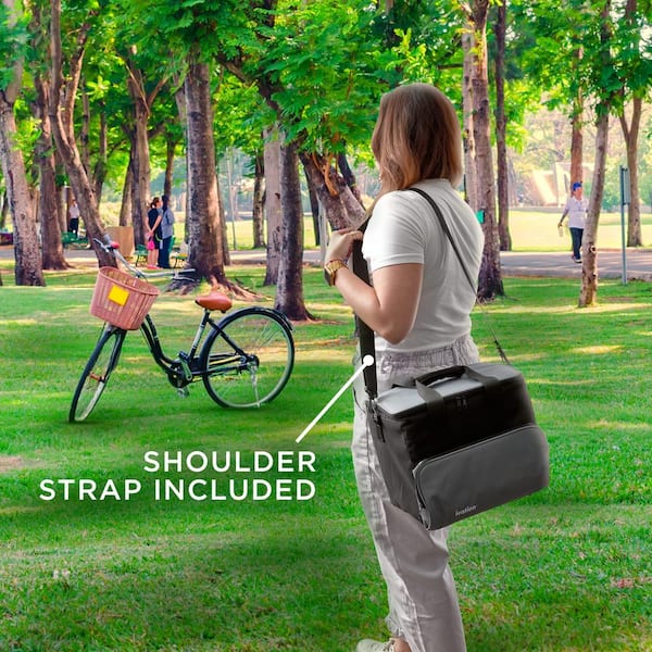Invel M/M ブラック 保温グッズ Ivation Portable Electric Cooler Bag, 15L Soft Side Thermoelectric