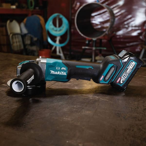 Makita 40V max XGT Brushless Cordless 5 in. X-LOCK Paddle Switch