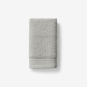https://images.thdstatic.com/productImages/be3b9fbc-80cb-49fa-8e9c-dcd36d0384af/svn/vapor-the-company-store-bath-towels-vh70-hand-vapor-64_300.jpg