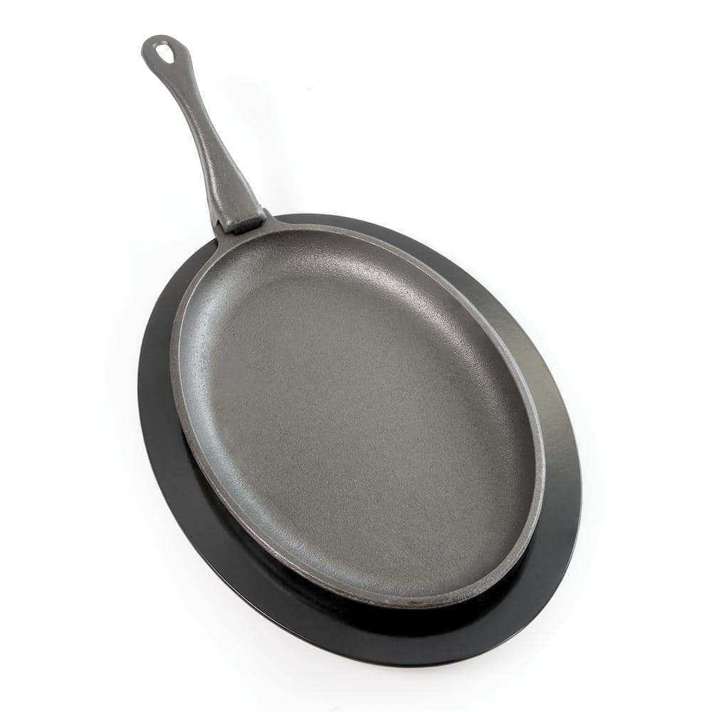 Universal Housewares Pre-Seasoned Cast Iron Skillet, 8.5 Inch