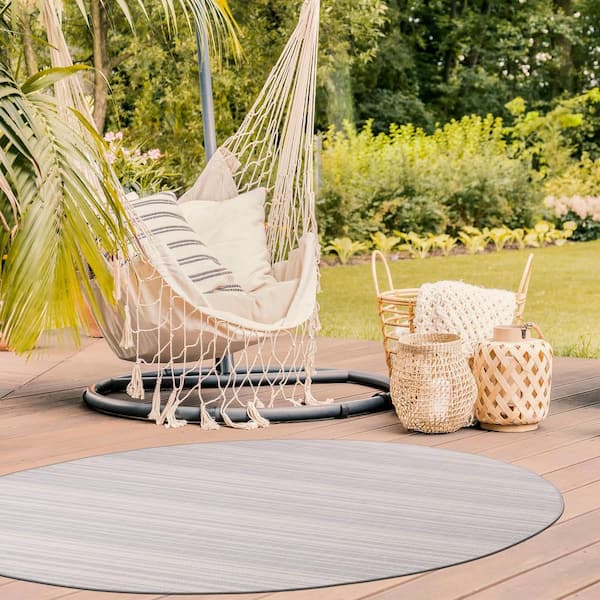 Waikiki Grey/White 7 ft. Round Stripe Indoor/Outdoor Area Rug
