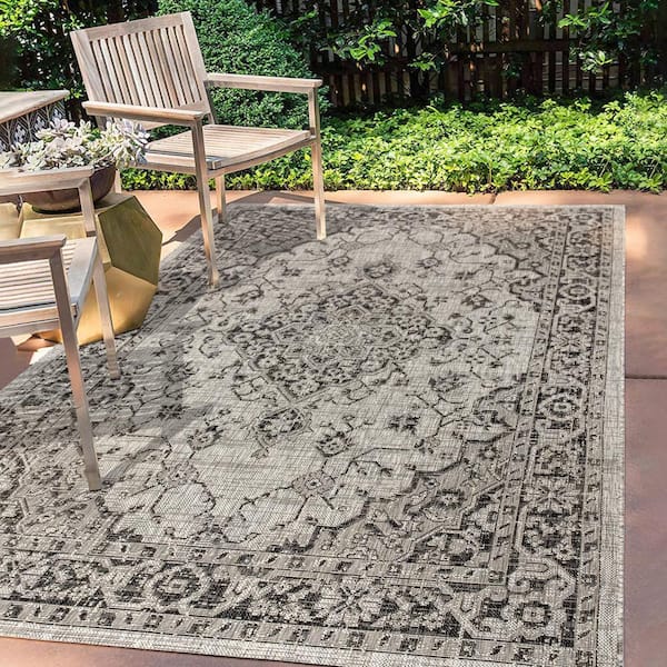 https://images.thdstatic.com/productImages/be451cbe-f553-4627-954d-fb751c134c71/svn/gray-black-jonathan-y-outdoor-rugs-smb102d-8-40_600.jpg