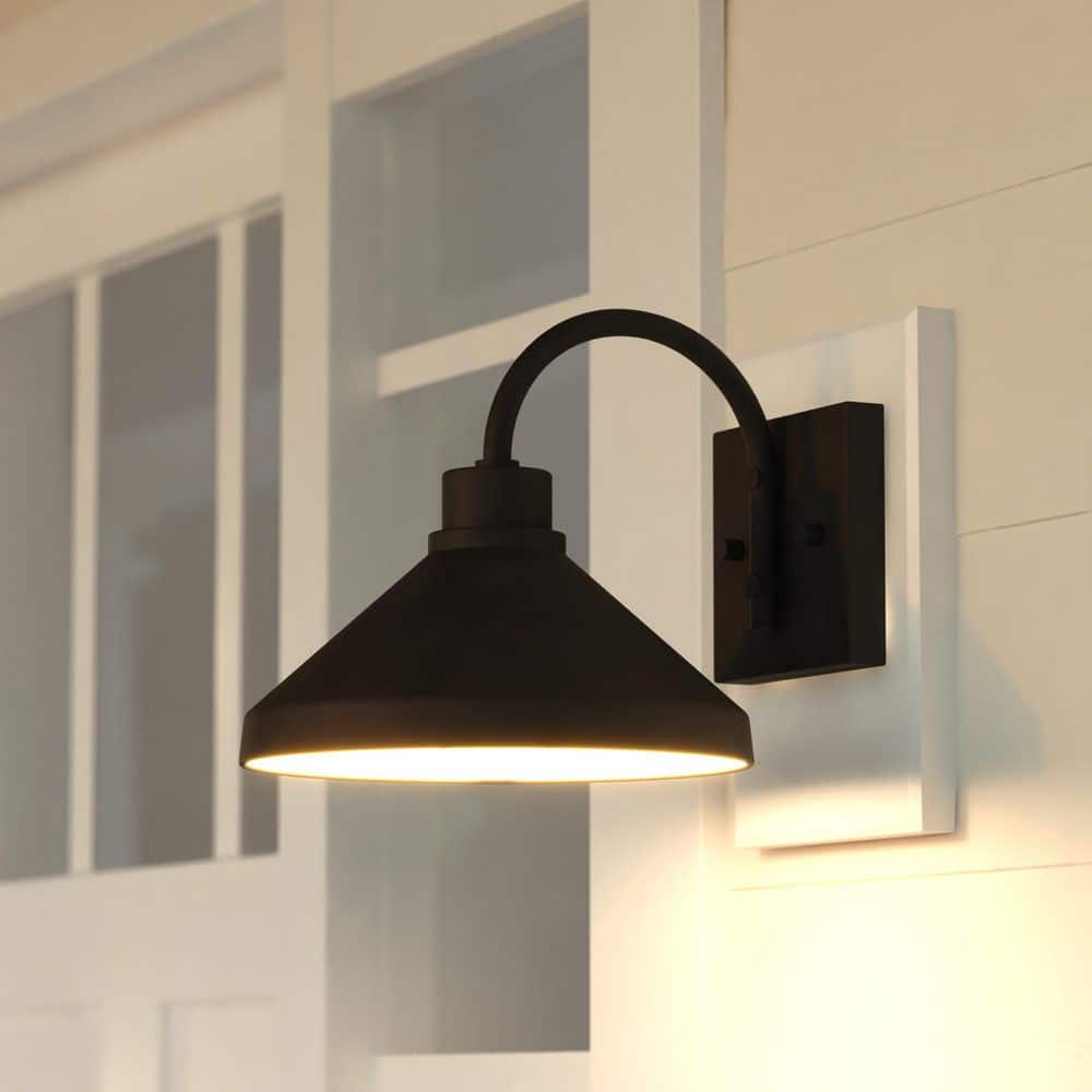 Highland Park 8.25 in. H 1-Light Matte Black and White Indoor/Outdoor Wall Sconce, LED Compatible, Dimmable price history on PriceWatchPro