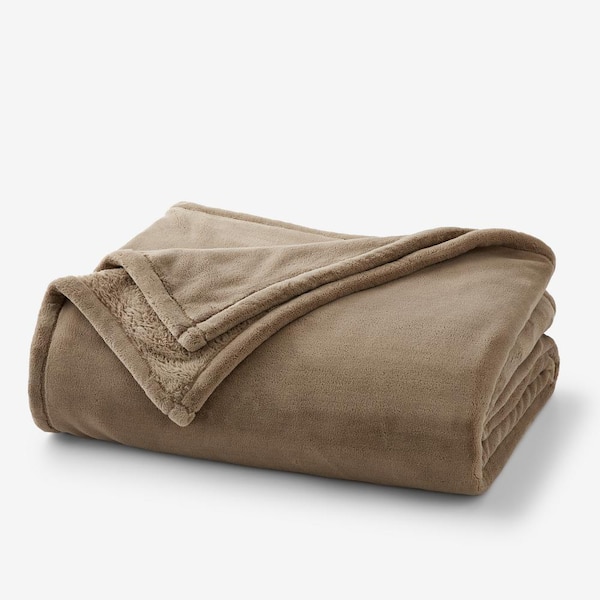 Company Plush Silver Mink Polyester King/California King Blanket