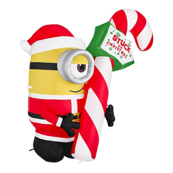 https://images.thdstatic.com/productImages/be6392b2-712c-4933-a539-9403b71f08d8/svn/universal-christmas-inflatables-23gm82417-40_600.jpg