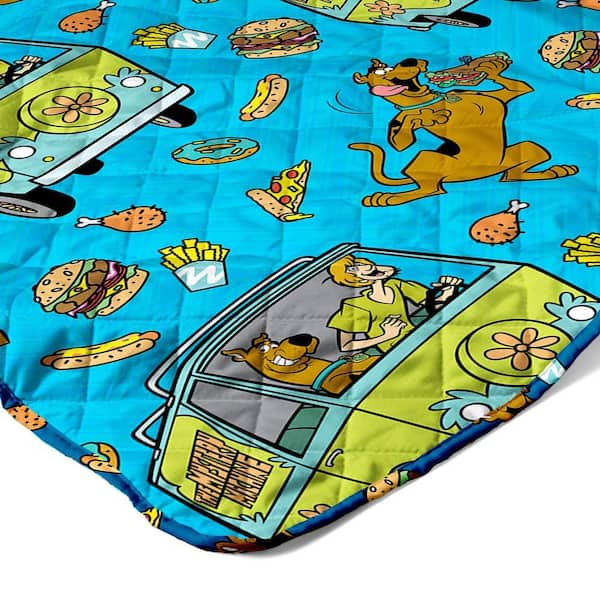 アメリカアニメキャラクター　スクービードゥー 肌掛け布団 THE NORTHWEST GROUP Scooby Doo Super Snacky Quilted Throw Blanket