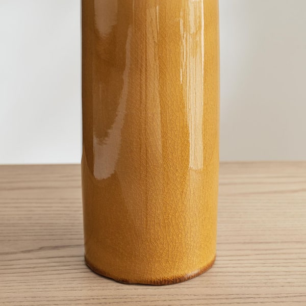 Generation Lighting - Feikudo 25 in. Cracked Honey Bedroom Home Office Living Room Table Lamp With White Linen Shade