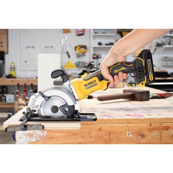 DEWALT - ATOMIC 20V MAX Cordless Brushless 4-1/2 in. Circular Saw (Tool Only)