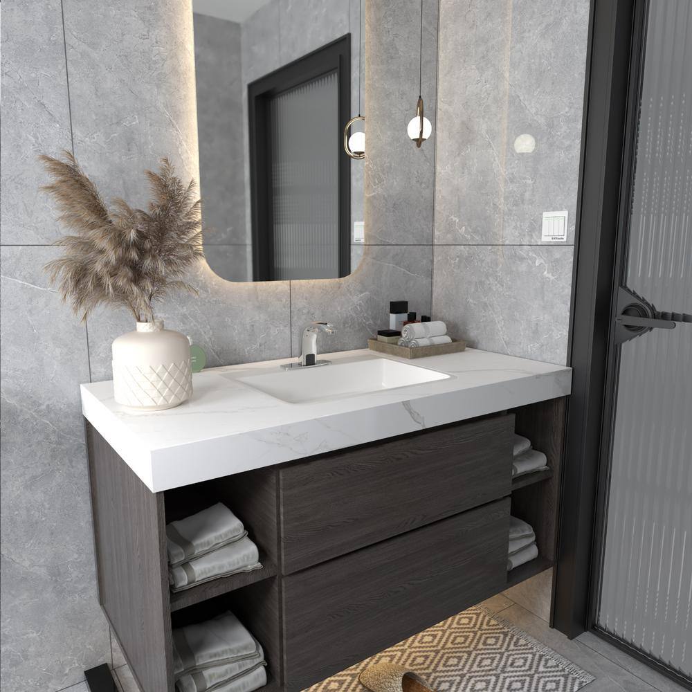 Polished Chrome Touchless Bathroom Faucet with Deck Plate