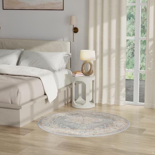 Astra Machine Washable Silver Blue 4 ft. x 4 ft. Center medallion Traditional Round Area Rug