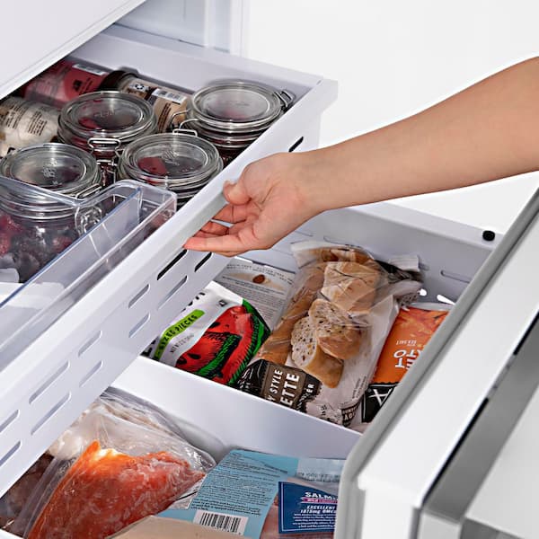 ZLINE Kitchen and Bath 30 in. 2-Door Bottom Freezer Refrigerator