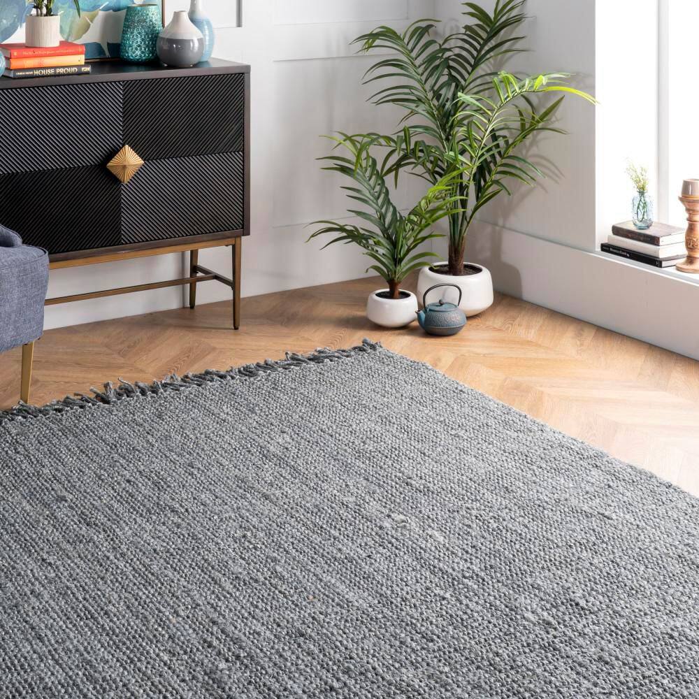 Handcrafted Gray Jute Braided 31" Reversible Area Rug