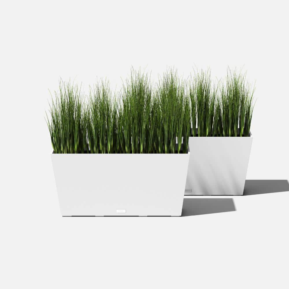 White 31" Recycled Plastic Indoor/Outdoor Planter Set