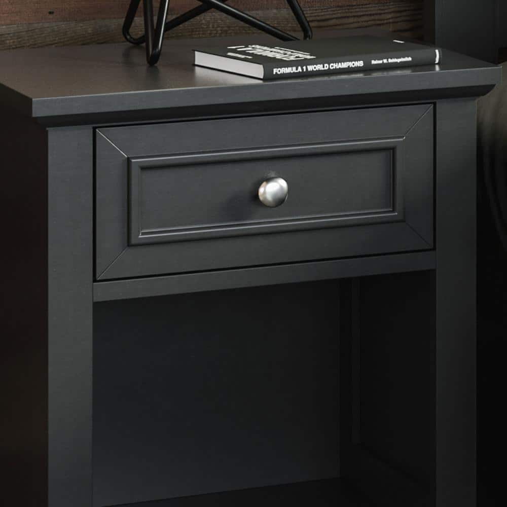 Bedford 4-Piece Black Queen Bedroom Set - thumbnail 6