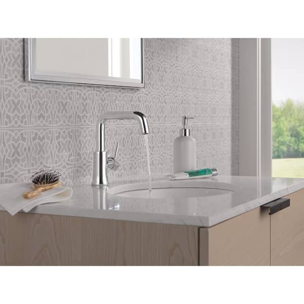 Trinsic Single Handle Single Hole Bathroom Faucet with Drain Kit Included in Chrome