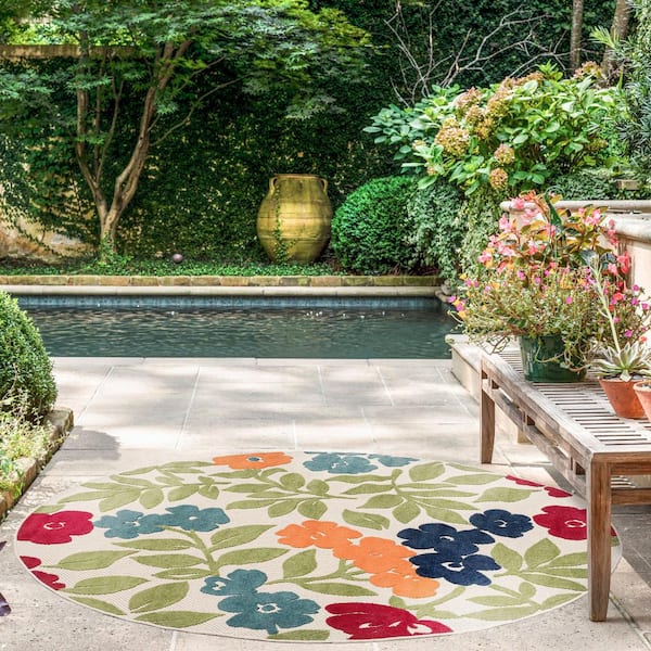 Oasis Floral Multi-Color 8 ft. Round Indoor/Outdoor Area Rug