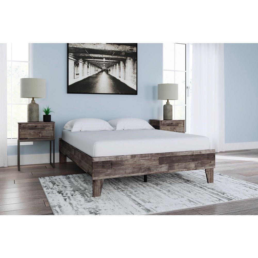 Neilsville Rustic Gray Full Wood Platform Bed with Headboard