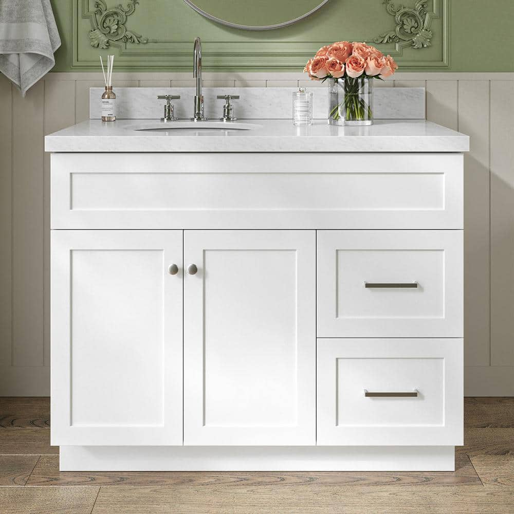 Hamlet 43 in. W x 22 in. D x 36 in. H Bath Vanity in White with Carrara Marble Vanity Top -  ARIEL, F043SLCWOVOWHT