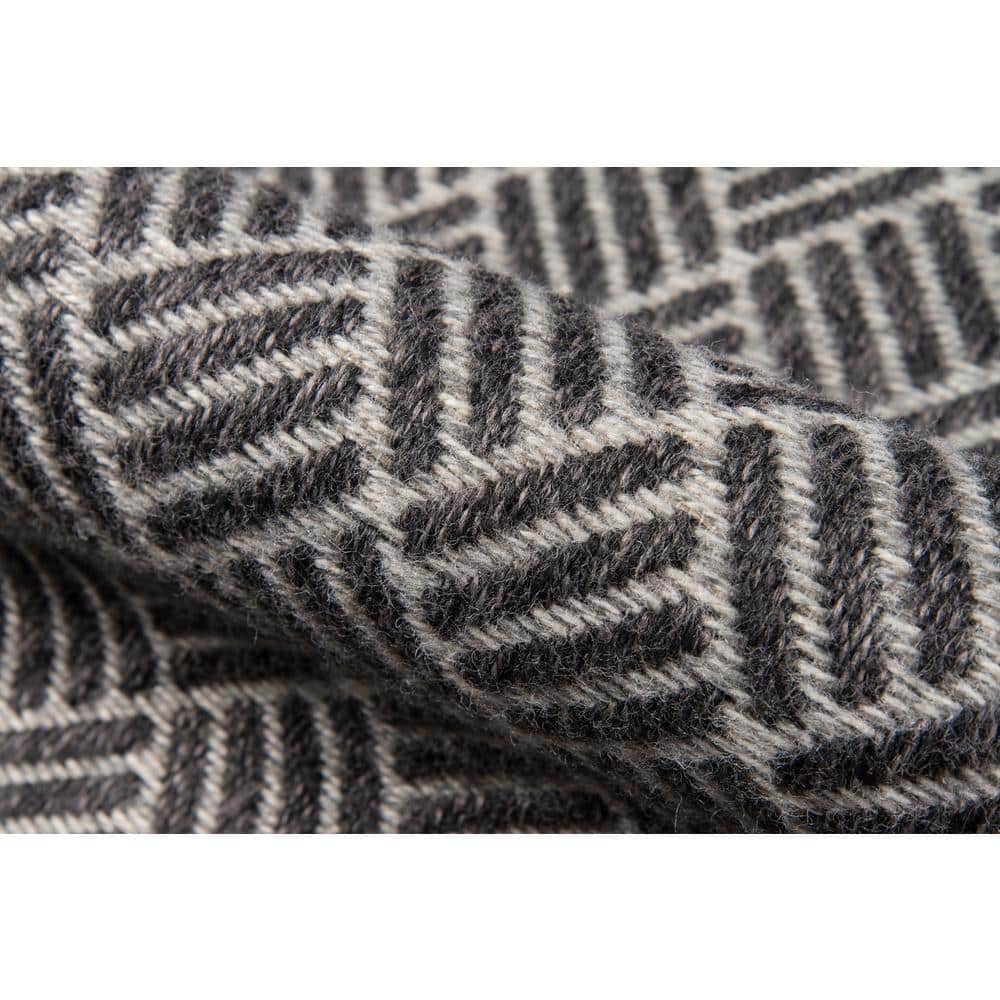 Charcoal Geometric Easy Care Indoor Outdoor Rug 2' x 3'