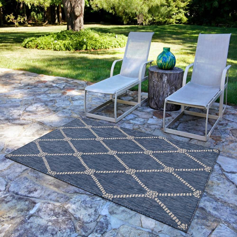 Coastal Charm Blue & White Geometric Flatweave Indoor-Outdoor Rug