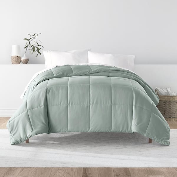 Becky Cameron Performance Microfiber Eucalyptus Solid King/CalKing Comforter