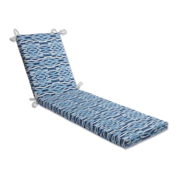 Pillow Perfect Geometric 23 x 30 Outdoor Chaise Lounge Cushion in Blue/Off-White Nevis