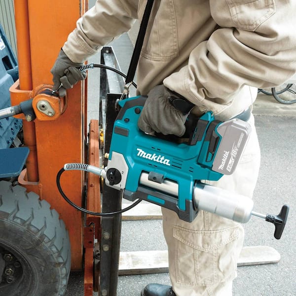 Makita 18V LXT Lithium-Ion Grease Gun with bonus 18-Volt LXT Lithium-Ion 3.0Ah Battery and 18V LXT Adapter for XGT Chargers