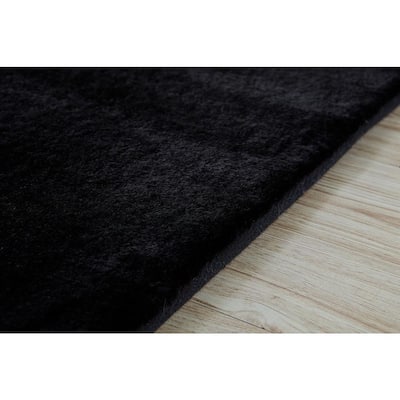 Lily Luxury Black 5 ft. x 7 ft. Chinchilla Faux Fur Polypropylene Area Rug