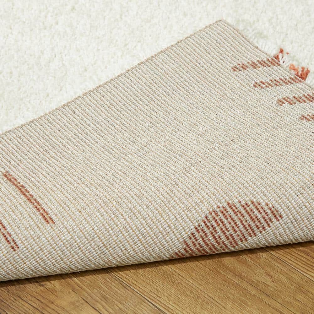 Kids' Geometric Shag Rust & White 5'3" x 7' Area Rug