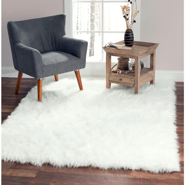 White 5 ft. x 7 ft. Made in France Luxuriously Soft and Eco Friendly Rectangle Faux Fur Area Rug