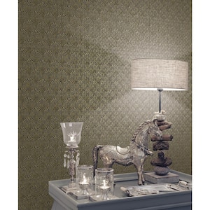 Boutique Collection Purple Metallic Geometric Fan Non-pasted Paper on Non-woven Wallpaper Roll