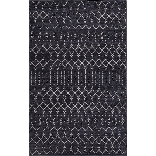 Leila Moroccan Diamond Trellis Machine-Washable Dark Gray/Ivory 4 ft. x 6 ft. Area Rug
