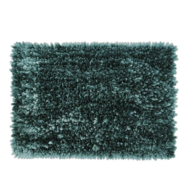 Daisy Fuentes Avila Aquamarine 21 in. x 34 in. Machine Washable Bath Mat