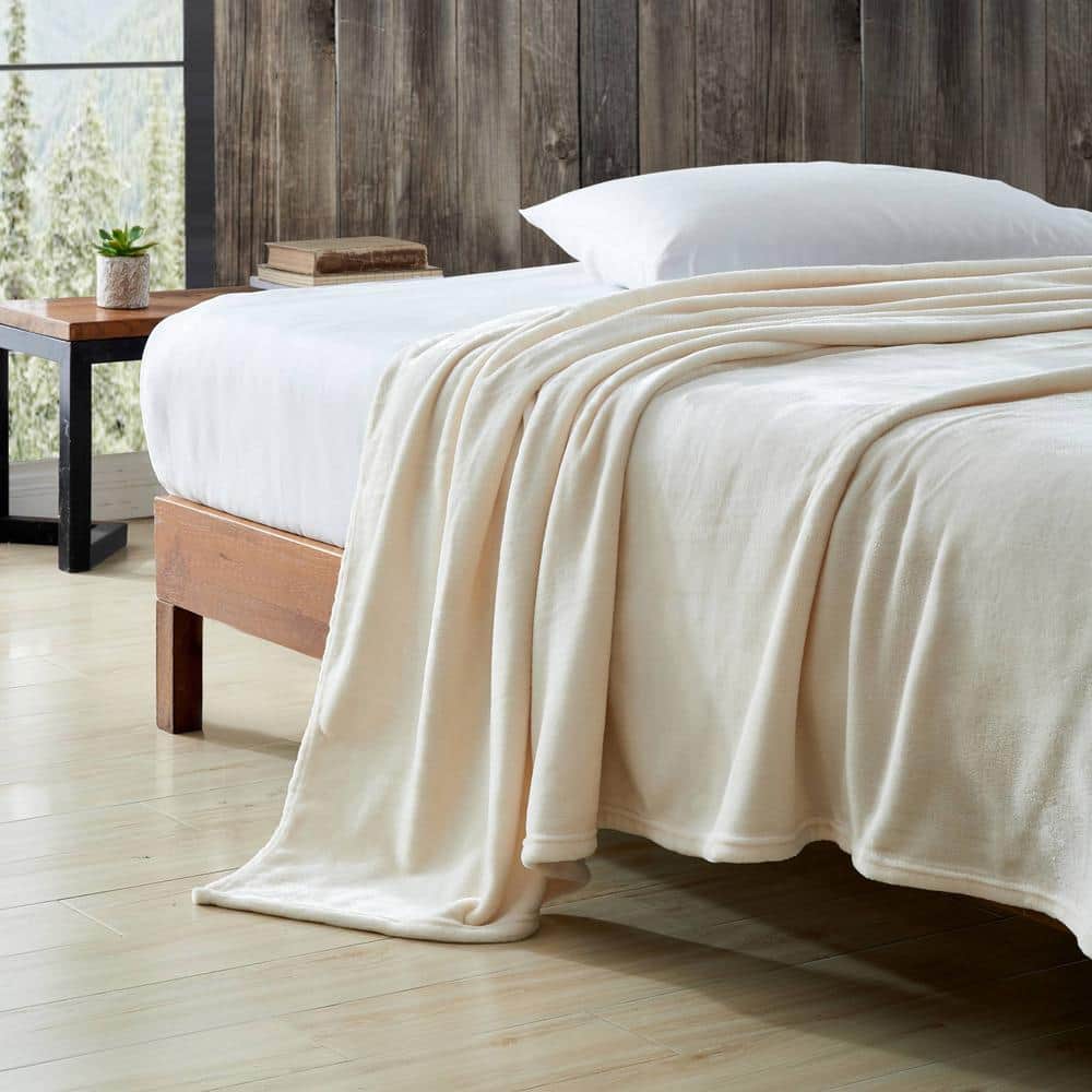 King Ivory Ultra Plush Fleece Reversible Blanket
