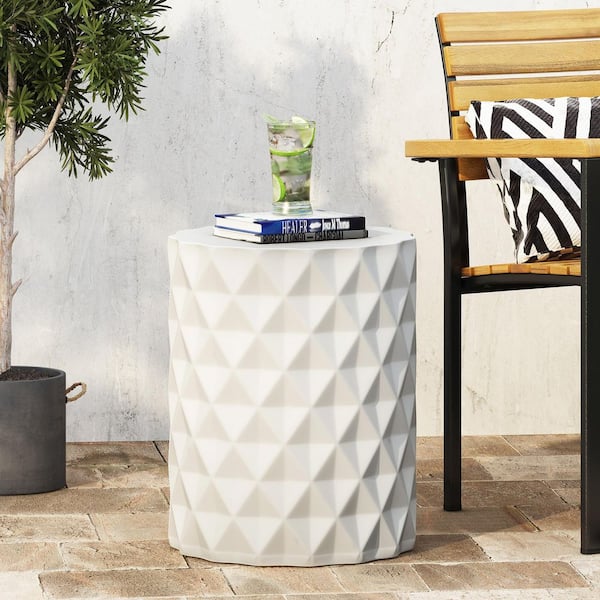 Harper & Bright Designs Antique White Round Lightweight Concrete Outdoor Side Table with Dimensional Diamond Patterns
