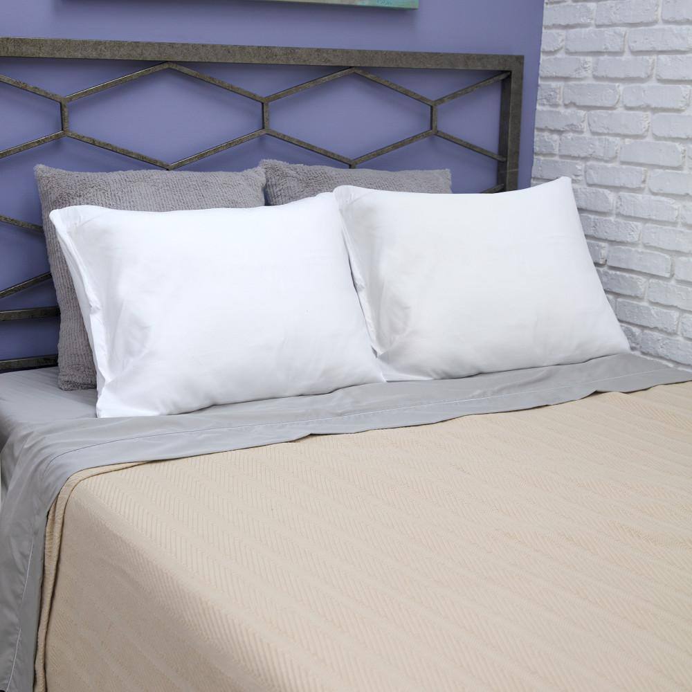 how to clean polyester pillow
