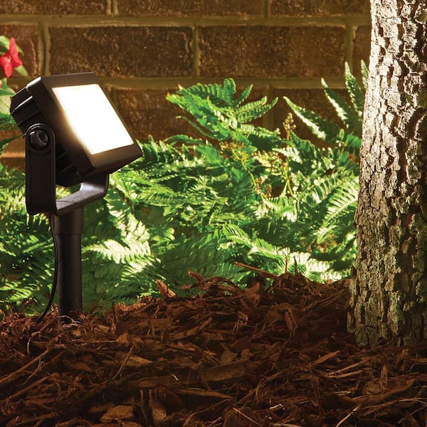 Hampton Bay 150-Watt Equivalent Low Voltage Black Integrated LED Outdoor  Landscape Flood Light with 3 Levels of Intensity HD33680BK - The Home Depot