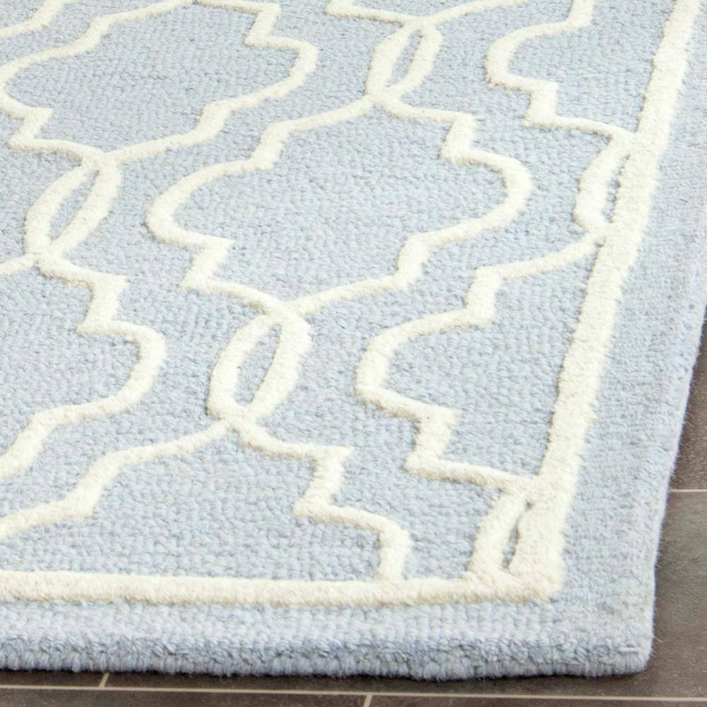 Light Blue and Ivory Hand-Tufted Wool Area Rug, 3' x 5'
