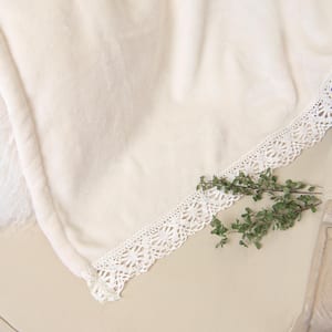 Ivory Romantic Lace Throw Blanket