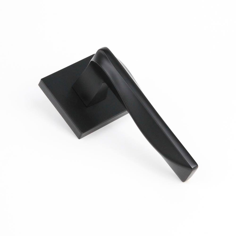 McBowery Canal Matte Black Bed/Bath Modern Door Handle (Privacy Right