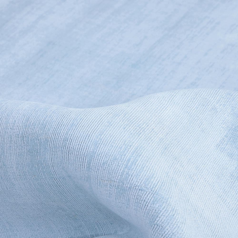 Elegant Hand-Loomed Viscose 8'x10' Light Blue Area Rug