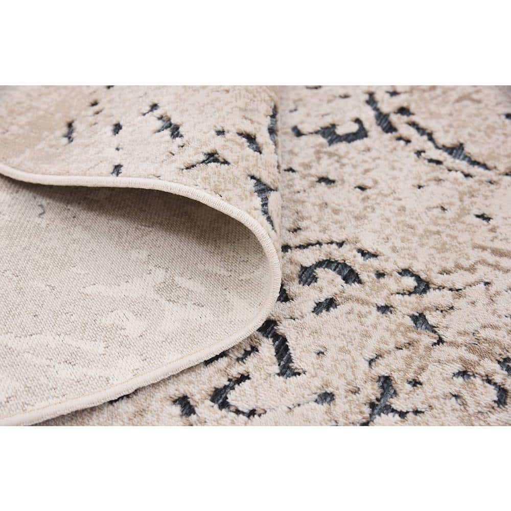 Elegant Quincy Chateau Beige Medallion 10' x 14' Easy-Care Rug