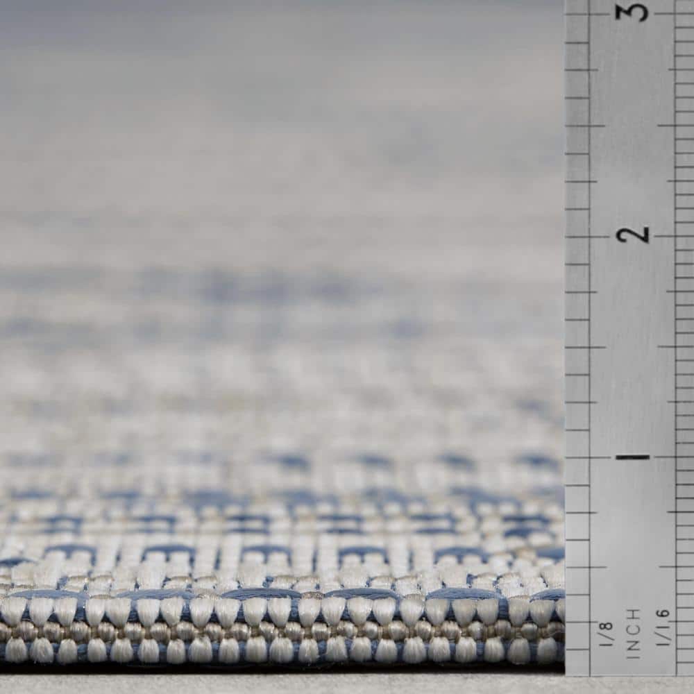 Cabot Blue and Beige Flatweave Synthetic 5' x 7' Area Rug