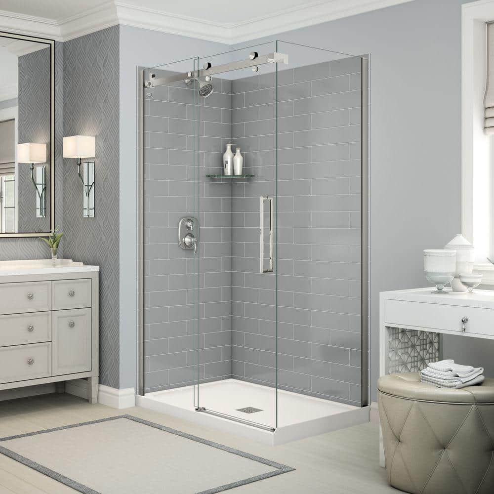 MAAX Utile Metro 32 in. x 48 in. x 83.5 in. Center Drain Corner Shower