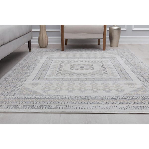 Hailey Perspective 2'6"x8' Vintage Area Rug