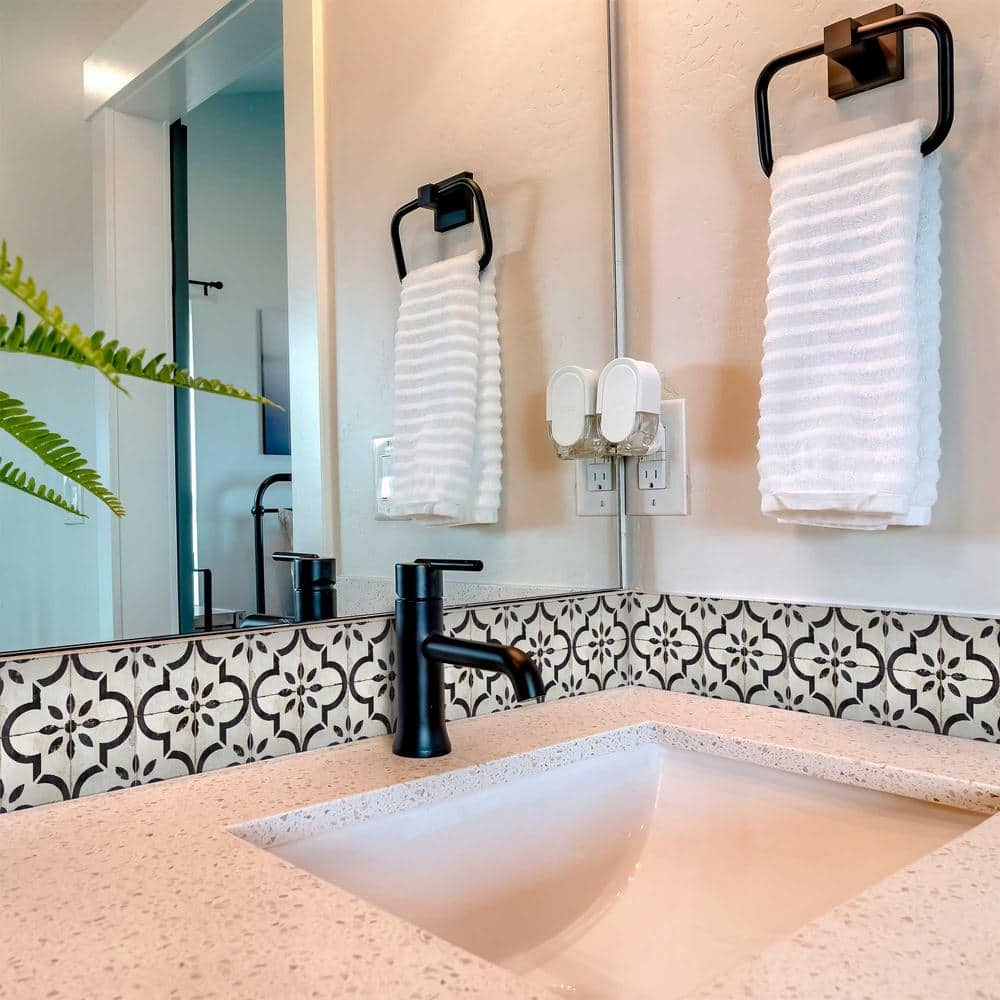 6x6 White and Black Vinyl Peel and Stick Mosaic Tile